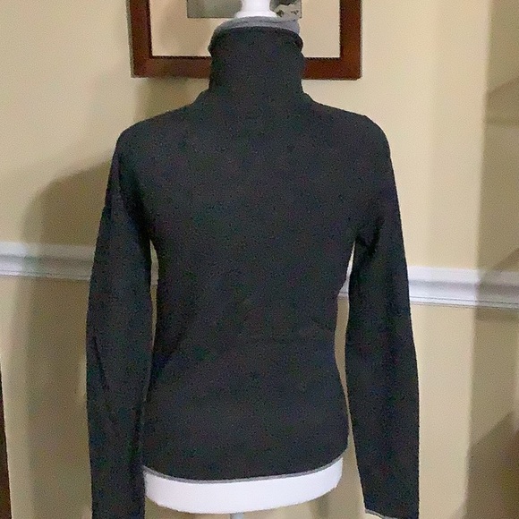 Sutton Studio cashmere sweater- long sleeve - - Picture 2 of 6